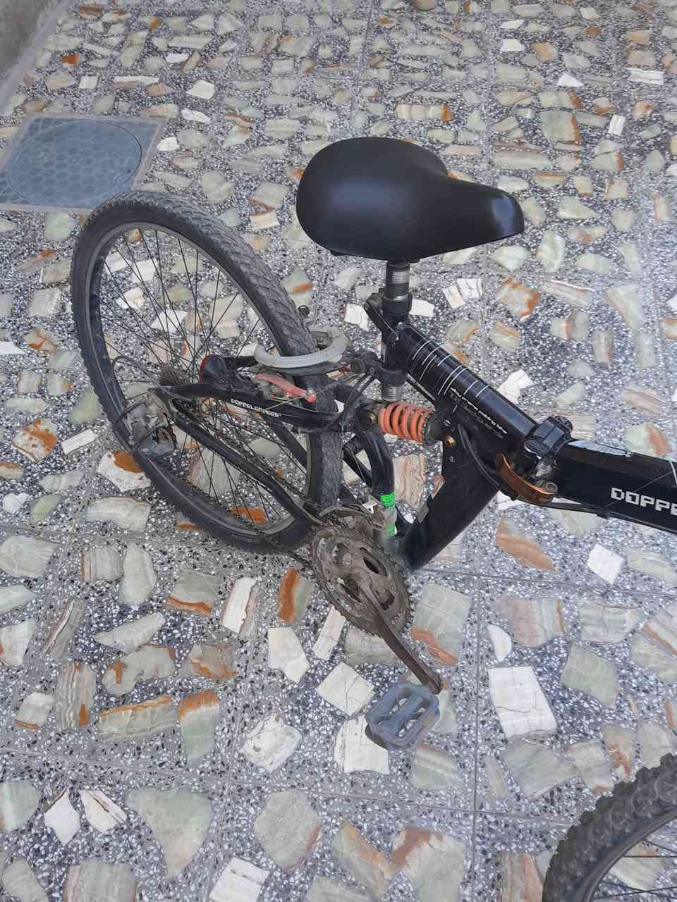 سلام عليكم  حجم ٢٦ سعره ١٠٠وبي مجال مكاني الحسينيه وهذا رقمي بي واتساب 
***********
