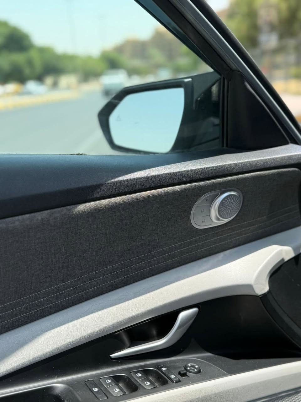 سلام عليكم خير الكلام ماقل ودل السياره فول منقاصها ايشي  ميحتاج اطول بلكلام 
النترا سمنتي هايبرد وارد أمريكي 22 حادثها مرفق للمنشور 
العنوان بغداد البلديات 
الرقم ***********
السعر 140 بيها مجال بسيط
