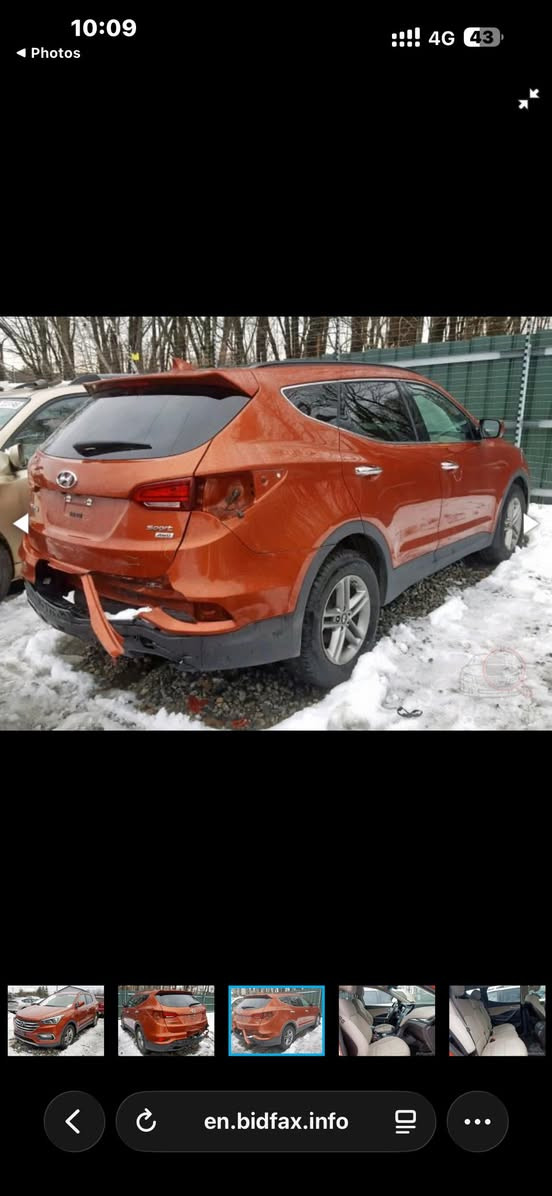 سلام عليكم للبيع سنتافي 2017 وارد امريكي صور الحادث موضحه دعاميه خلفيه فقط ومصلحه نفسها السياره نضيفه مواصفات سبورت 3 وضعيات قياده مانع انزلاق مانع انحدار تحكم جهتين شاشه جبيره تدعم الاندرويد اوتو وابل كار بلي  كشن كهرباء 5 راكب دفع رباعيawd محرك 4 gdi 
السعر 153 وبيها مجال بسيط 
***********
