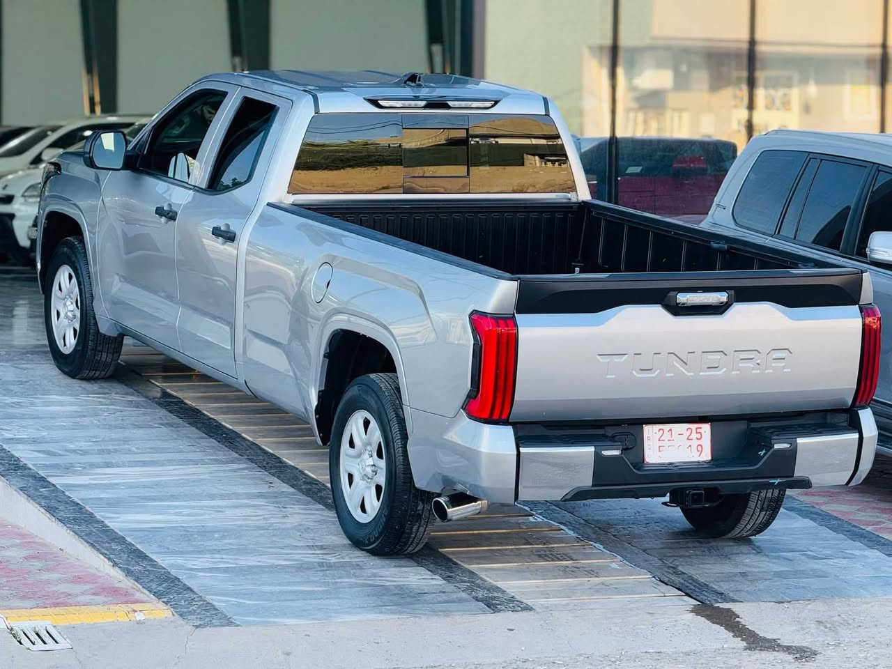 تندرا ٢٣ رقم سليمانيه باسمي باب قصير بدي طويل المسافه المقطوعه ١٨ ألف قابله للزياده مراوس بسياره حسب القناعه فقط مراوس مكان السياره ديالى بيها فقط باب البدي مبدل بلادي *********** غير متواجد ع الفيس
