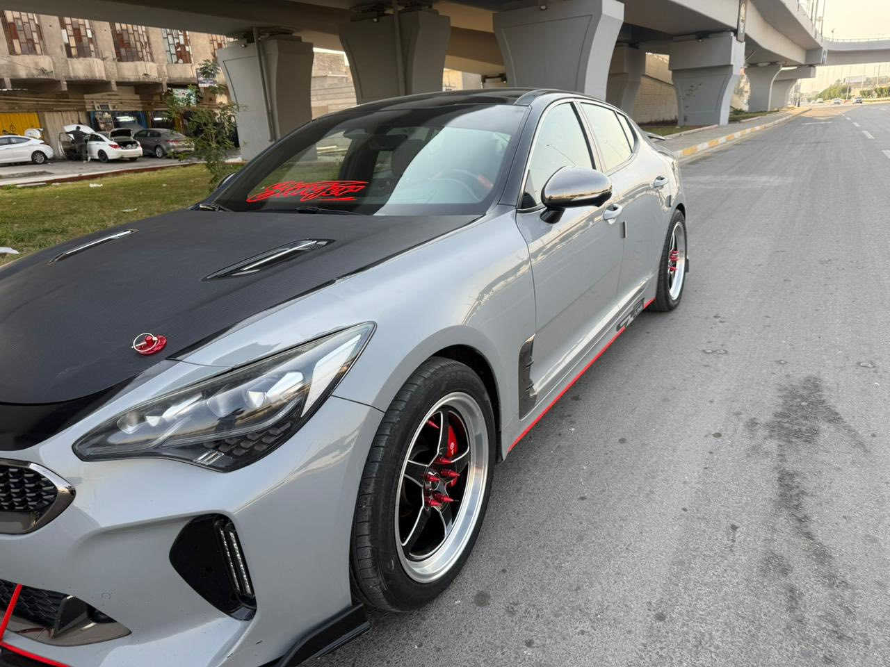 سلام وعليكم كيه سنتكر موديل. 2022 أمريكيه بيه بنيد أو  جاملخ بدون دواخل  6سلندر تون تيربو فول واصفات  رقمه 11بغداد عنوان بغداد  جكوك رقم تلفون ***********
