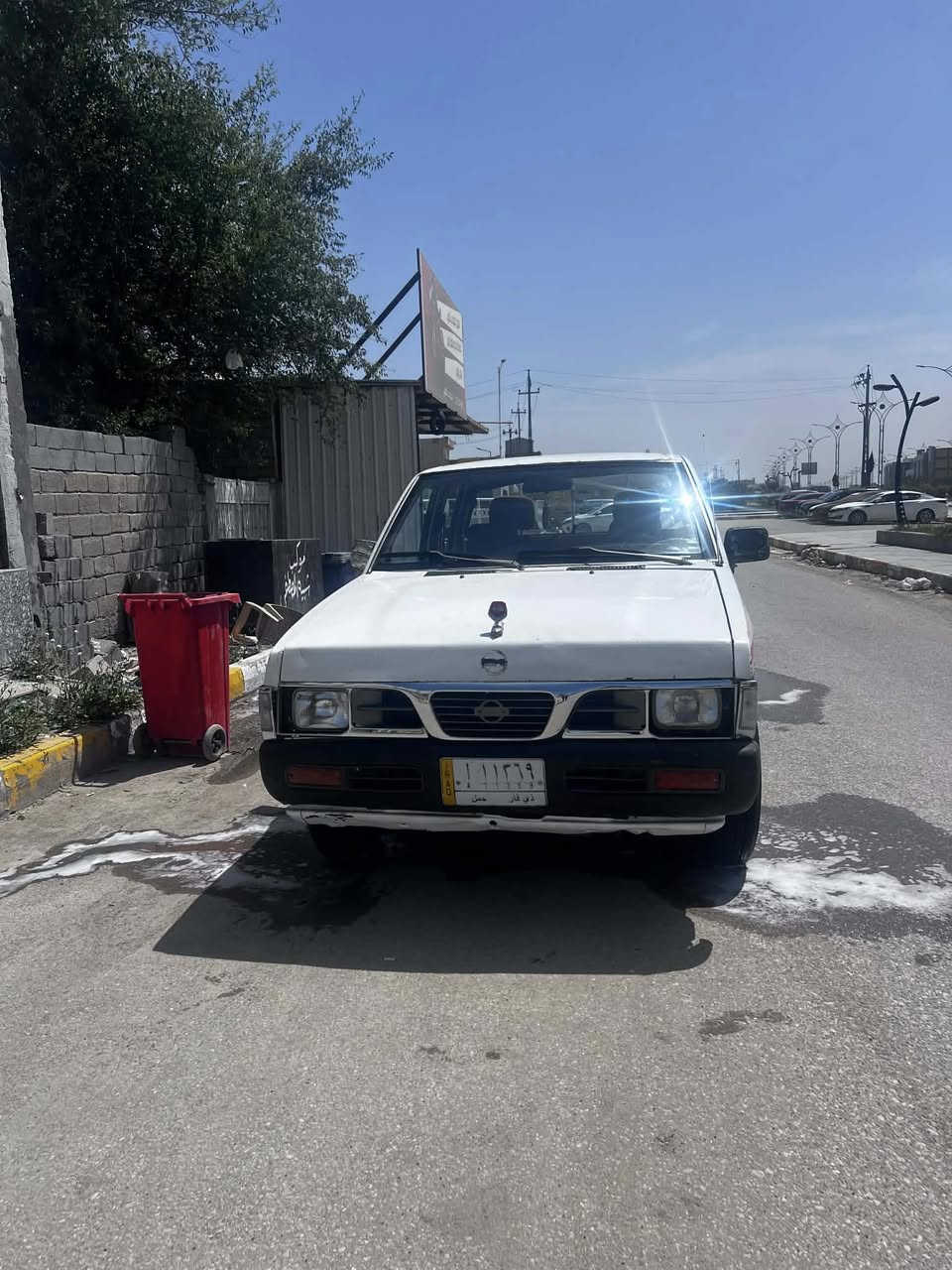 السلام عليكم…
نيسان موديل 93 محرك بلاد كير عادي غرفتها حلوه مصبوغه حزام رقم ذي قار شرط المداور مكانها ناصريه مركز 
  
السعر 40 وبيها مجال للطيبين

***********
