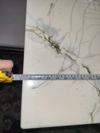 ميز طعام مستعمل بحالة ممتازة، مع 6 كراسي ودوشمة جديدة.  العرض 1 متر  ا...