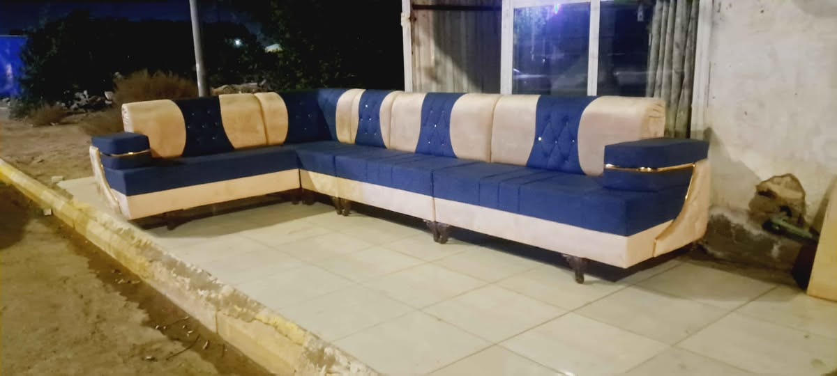 ديوانين نفس اللون يشغل استقبال 6في4 متوفر اكثر من موديل أشتغل ع المتر العنوان العزه القديمه قرب التارتان ع الدجيلي للأستفسار *********** واتساب دهل اوران, واسط
