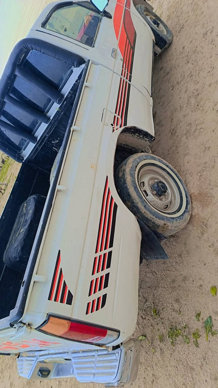 يالله سلام عليكم نيسان موديل 92 رقمه واسط مكفوله مكينه وكسن وكير وحداديه شرط مشروطه مكان النجف طريق ياعلي عمود 110 سعر 40 وبيه مجال بصيط لشراي رقم التلفون ***********//***********
