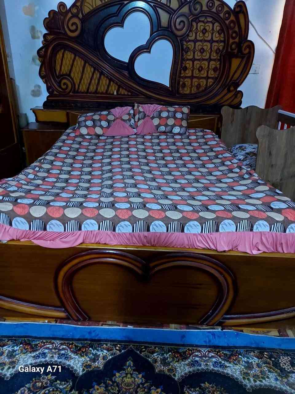 غرفةتزكام 6قطع للبيع كنتور ملحق ابو ستة وميز تواليت وزاوية وجرباية ام تاج سعرها 900 الف مكان النهروان شارع الشمري هذا رقمي واتساب ***********
