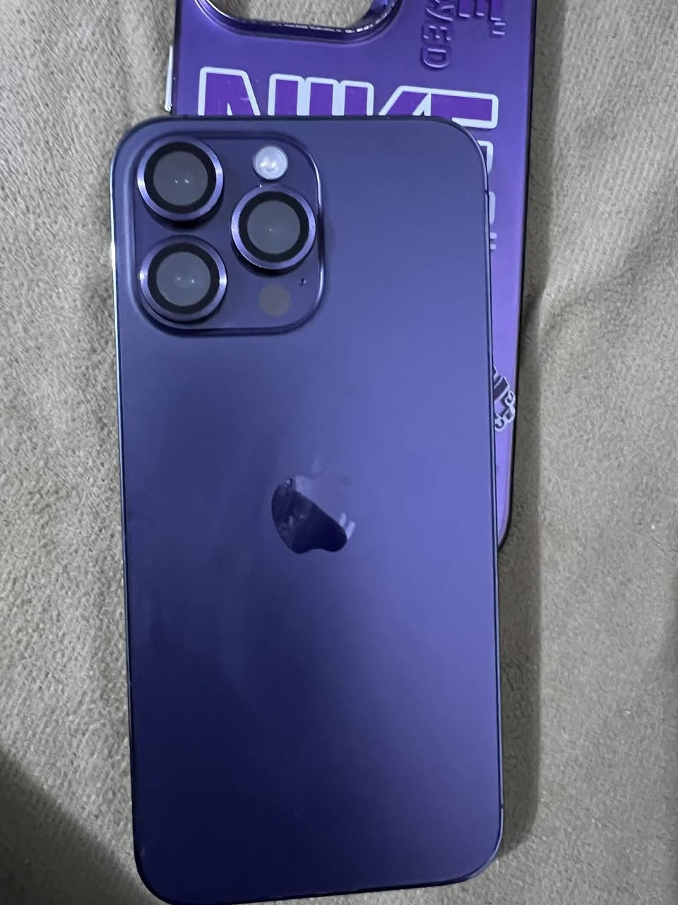 يفون شرق اوسط مكفول كفاله عامه مامشخوط مكان الديوانيه ب900 وبي مجال قليل
‭0788 078 7054‬
