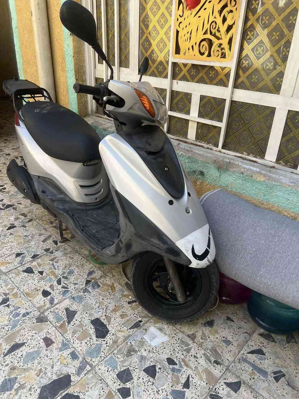 سلام عليكم شباب درجه بريز لايت فوك نضيفه مكينه حلو ما مفتوحه كفرها بس ل بجم ل فوك انكسر و بدلته و نقصها فقط سوته يي نقص ما بيها الدرجه غير هذن سعرها ٦٠٠ وبيها مجال بسيط التوصل مع الرقم ‭٠٧٧٦ ٢٠٤ ٨٧٣٨‬ مع مرروك ب درجه
