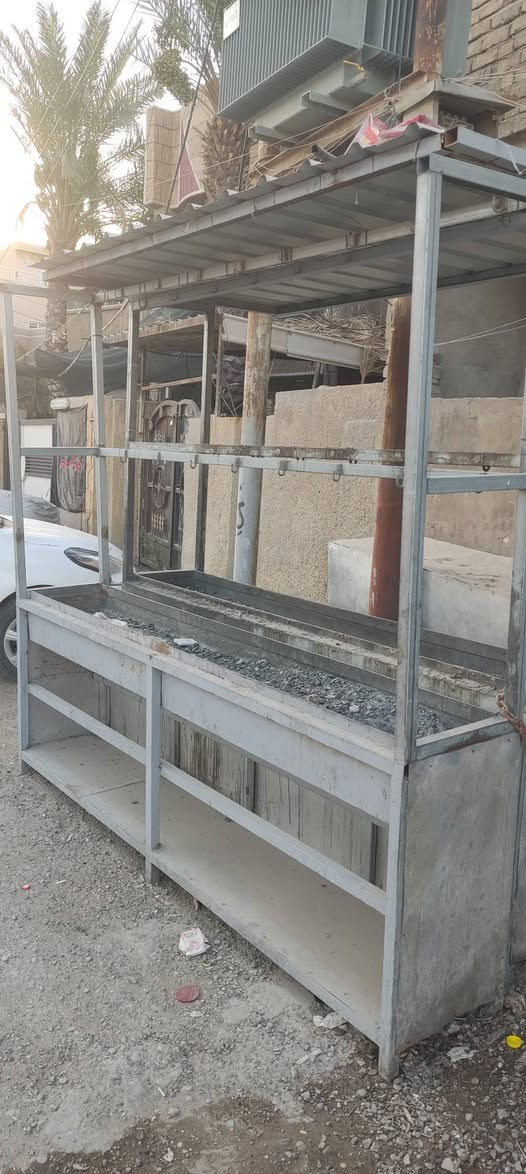 سلام عليكم
شوايات دجاج للبيع العدد ٢ 
بغدادـ الشعب ـ شارع الصحة
رقم الهاتف/***********
