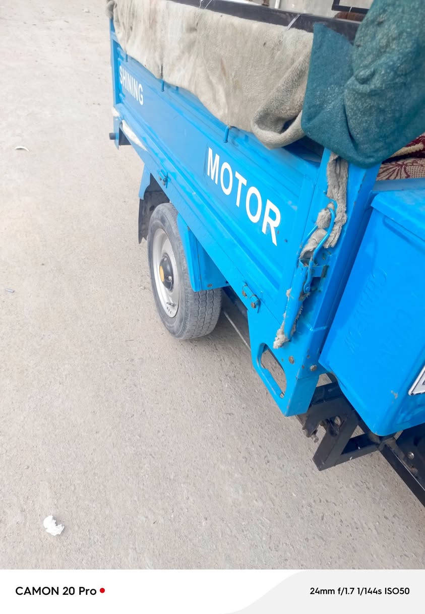 سلام عليكم ستوته نضيفه باسمي سعره 3400قفل لمو شراي لا يطب ستوته كلشي جديد ما مفتوح ستوته مال بيت مو بياع شراي


**إذا كنت صاحب هذا الإعلان وتريد حذفه لأي سبب، رجاءا أرسل رسالة إلى الدعم الفني**