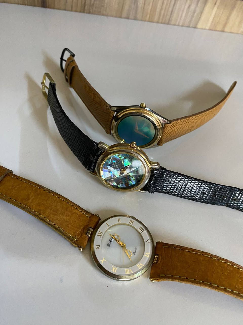 ساعات عدد 3 متنوعه ونادره
ساعه فوسيل شاشه ثلاثيه الابعاد ياباني شغاله ونظيفه
ساعه رلك ياباني مينا اوبال الجام محدب شغاله ونظيفه
ساعه بافيا ياباني مينا صدف
الاميال مقص نظيفه وشغاله
سعر المجموعه 90 الف


**إذا كنت صاحب هذا الإعلان وتريد حذفه لأي سبب، رجاءا أرسل رسالة إلى الدعم الفني**