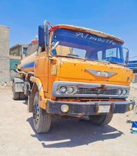 هينو 82 للبيع سحب ودفع للستفسار 07802698245