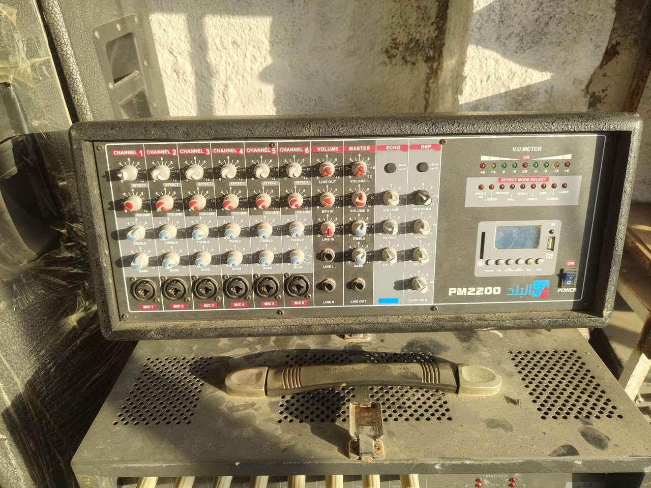 السلام عليكم خدام الحسين جهاز عدد اثنين سماعات مستخدمه للبيع كوت حي الحكيم نزله بيت  رقم ***********7
