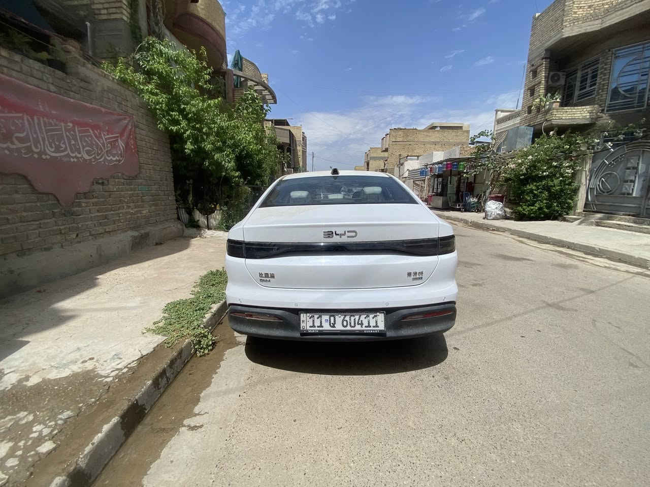 السلام عليكم سيل فايف فول مواصفات ميحتاج اكول المواصفات الكل تعرفها   السياره بيها هذا الحادث كدامكم حادث جديد البارحه صار الباقي كفاله وداخل السياره هم  السياره ماشيه كهرباء وبانزين ٢٠ الف السياره سعرها ١٤٢ قفل سعر الجديد ١٥٧ وماكو بالسوك رجاً المو شراي لايتصل 
***********
