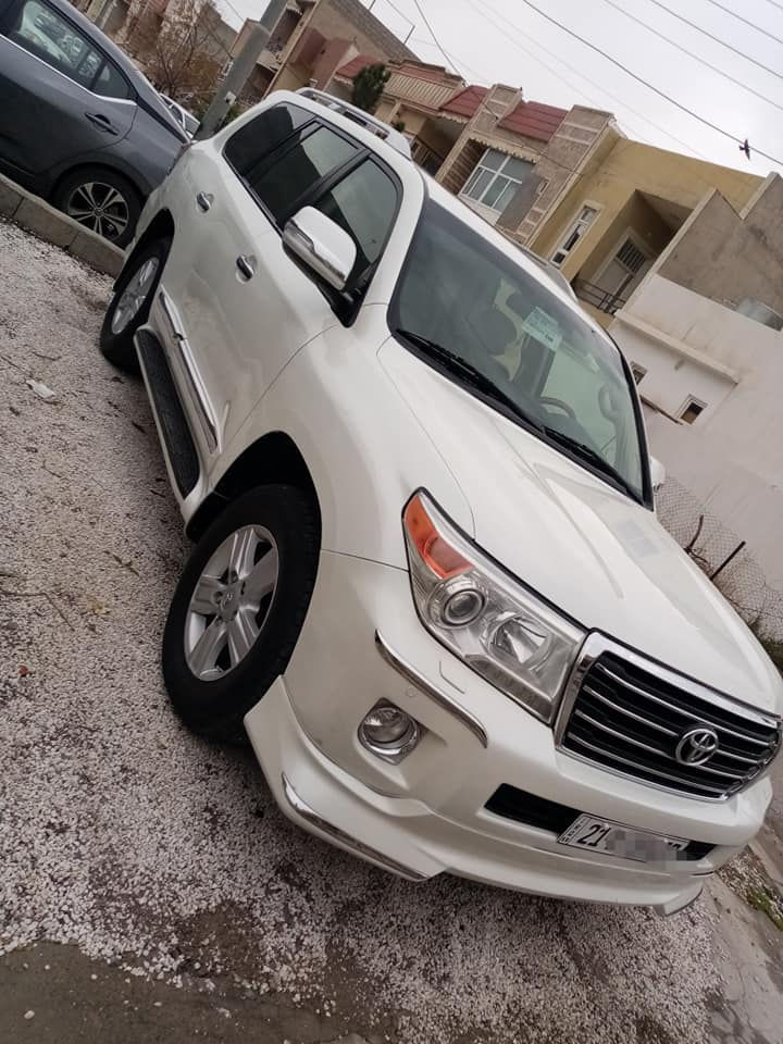 وەنەوشە مۆدێل2012 GX.R V6 فتێمی
 مەرغوب
قەپات مواسەفات
سەیارەیەکی زۆر خاوێنە 
تەنها 175 هەزار ڕۆیشتووە
بێ سبوغ گێر و مەکینە هەمووی بەشەرت
برغوی بانەدراوە
رەقەم و سەنەوی و هەزەیی نوێیە 
تحویل وغرامە و وکالە بەشەرت
سعری 381 $ و معامەلە
شوێن هه ولير 
تکایە گەر موشتەریت پەیوەندی بکە
watssapp.  *********** 

Toyota Land Cruiser 

موديل 2012 مواصفات GXR فوول فوول سلایت

حجم المحرك / V6 كبس ، قير و محرك بشرط
 
رقم سليمانیة / سنوية و رقم جديد ، تحویل و غرامە و وکالە بشرط

ماشي / فقط ( 175 ) الف كم سيارة  نظيف

بدون سبغ بدون  

         تحويل  ، غرامة ، نفس اليوم        
سياره بريمي اسلي شرت.                                 

سعر ..... ( 381$ ) بيها مجال
watssapp *********** أربيل, العراق
