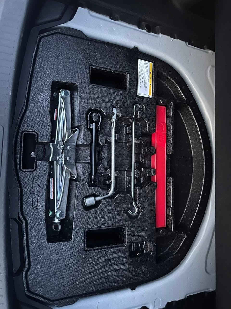 كورلا هايبرد ٢٠٢٥ وضع الزيرو
ماشيه ٢ شرط ارضيات ما مستخدمات
فول كراسي كهرباء
داخل جلد احمر 
راداد 
قطعتين تبريد 
فتحه سقف
درايف مود
مكاني بغداد 
***********
