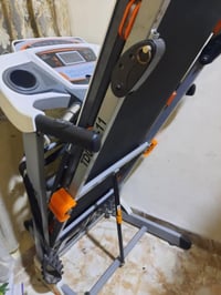 جهاز جري نضيف كلش سعره 250 يتحمل وزن 200 كيلو وسرعته فوك 120  واتساب 0...