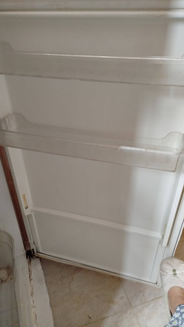 سلام عليكم يأبه ثلاجه شقاله اجمد خير من الله  عندك الرمايد مالت لباب خربانات لسعر 250وبيهه مجال


**إذا كنت صاحب هذا الإعلان وتريد حذفه لأي سبب، رجاءا أرسل رسالة إلى الدعم الفني**