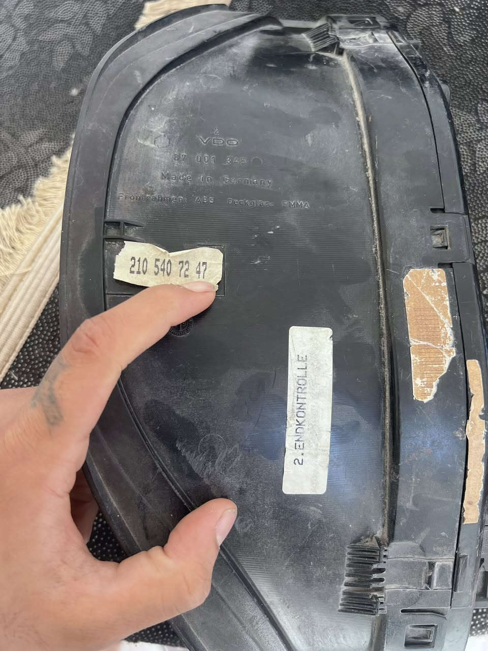 عندي عينة مال كيلو متر موديل ١٩٩٨ 

وباب كذلك الباب جديد ونضيف حيل

ولايتات يرادلهن تنضيف 

قيم واخذ بلي يرضي الله مكاني كربلاء وموجود توصيل كذلك 

***********
