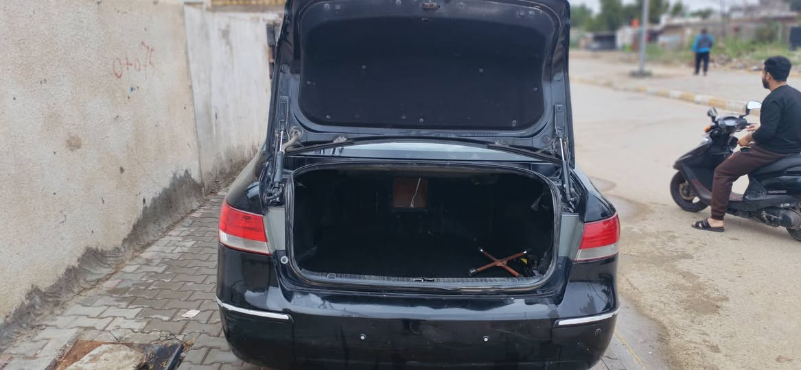 سيارة سوناتا البيع موديل ٢٠٠٨ شكل العشرة السيارة بيه صبغ قطعتين أثر جراد مكفولة من ضربة صدر حدادية جديد
كير +مكينة  مبدلهن حاوية جديدات

 وارد كوري

أربعة سلندر ٢٠٠٠

تبريد +تدفئة شغالات

السيارة بسمي تحويل ثاني يوم

عنوان كوت الزهراء

السعر ١١٠ وبيه مجال بسيط كلش

رقم تلفون ***********
