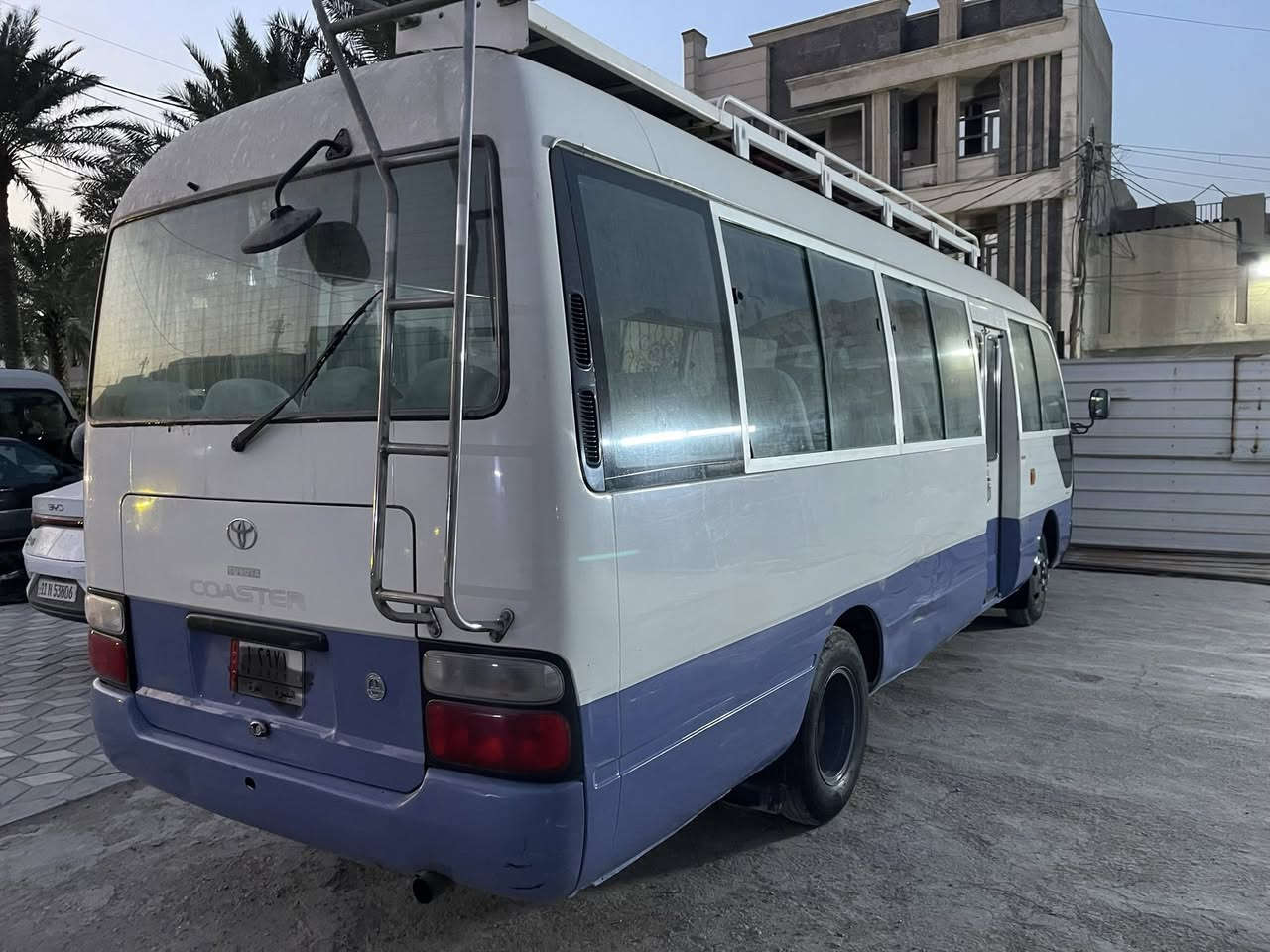 2009
مكينه تنقص ميكانيك جديد 
صبغ ذيل باب السايق فقط 
السعر245 وبيها مجال 
***********
سنويه 28
