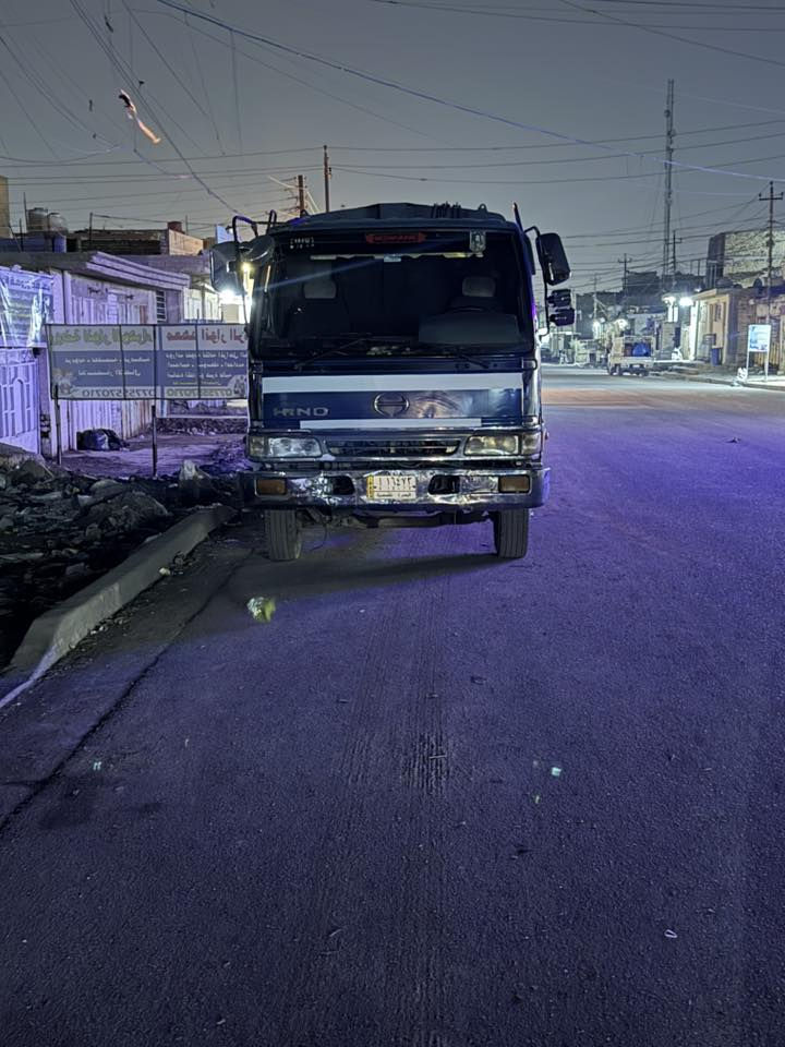 السلام عليكم كابسه عشره مكعب مكينه 80 عادي موديل96 اصل مامعلايه كفاله عمه بس لمكينه بيه تبخير جازه للعمل لسعر ب 180 وبيه مجال  كبس ميكانيك ***********
