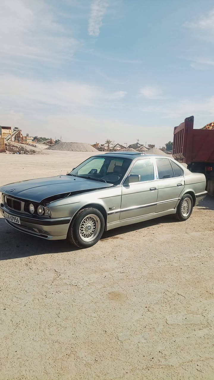 السلام عليكم بي ام دبليو موديل 1991 535 سياره جاهزه مانقص شي تبريد حداد طخم تيرات كله جداد سياره مصبوغه فقط جماليه سنوه لحد غايت 2030عنوان السياره بصره زبير السعر 50وبيه مجال الطيبين ***********
