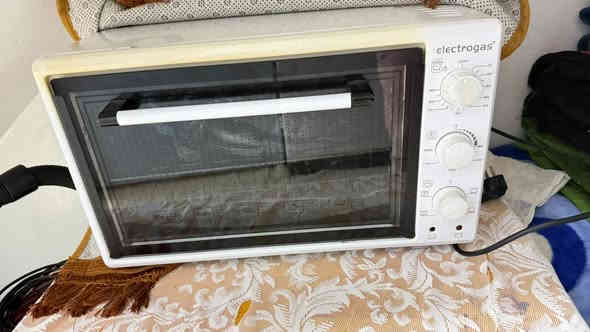 غراض مستعملة قليلا ( نظيفة ) للبيع 
2 دوشك ضغط عالي
اوفن
ميكنة خياطة 
صوبة كهربائية وغازية
السعر الكلي 100الف 
المكان اربيل
***********
***********
