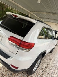 جيب لاريدو 2016 حادث جاملغ وبنيد    بدون شواصي   سياره بسمي ثاني يوم ا...