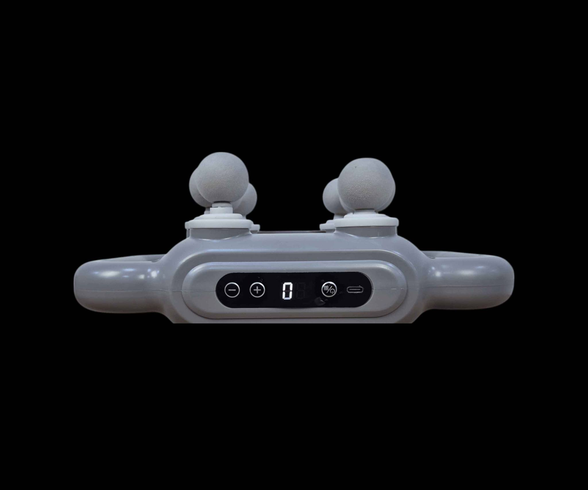 جهاز تدليك 8 روؤس شحن مجاني داخل بغداد 

الاستخدامات:

تخفيف آلام العضلات بعد التمارين الرياضية.

تنشيط الدورة الدموية وتحفيز الاسترخاء العام.

مثالي لتدليك الكتفين، الظهر، الأرجل، الذراعين، والصدر.

مفيد لكبار السن أو الأشخاص الذين يعانون من تيبّس العضلات.

المميزات:

يحتوي على 8 رؤوس تدليك تعمل في نفس الوقت لتغطية مساحة أكبر.

تصميم عملي بمقبضين جانبيين لسهولة الإمساك والتحكم أثناء الاستخدام.

شاشة رقمية LED لعرض مستوى السرعة.

6 مستويات سرعة قابلة للتعديل لتناسب مختلف الاحتياجات.

محرك قوي بقدرة 15 واط، مع نظام ذكي لخفض الضوضاء.

بطارية قابلة لإعادة الشحن عبر كابل USB (تيار شحن 1A).

خامات عالية الجودة وتصميم مريح وعصري.

محتويات الصندوق:

جهاز تدليك 8 رؤوس (متوفر باللون الأبيض أو الرمادي).

كابل شحن USB.
.

تغليف كرتوني أنيق بحجم: 30 × 18 × 13 سم.

ملاحظات:

تأكد من شحن الجهاز بالكامل قبل الاستخدام الأول

آمن على الجلد وغير مؤلم، لكن يُنصح بتجنّب الاستخدام على المناطق المصابة أو الملتهبة. التواصل. 
*********** بغداد, العراق
