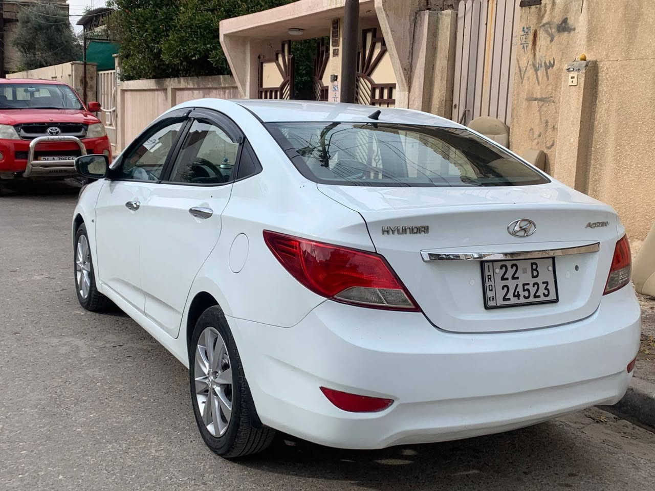 اكسنت مضلع مديل 11
بيهه طخه بل صندووق بسيطه 
وصبغ بجاملع الأمامي شبر بشبر
شرط التحويل سلايت مكينه دووش
سياره حلووه السعر 105 بيهه مجال


**إذا كنت صاحب هذا الإعلان وتريد حذفه لأي سبب، رجاءا أرسل رسالة إلى الدعم الفني**