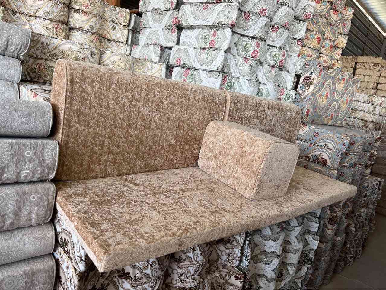 جلسة عربية جديدة كويتي السعر وتساب رقم *********** التوصيل جميع المحافظات الزبير, البصرة
