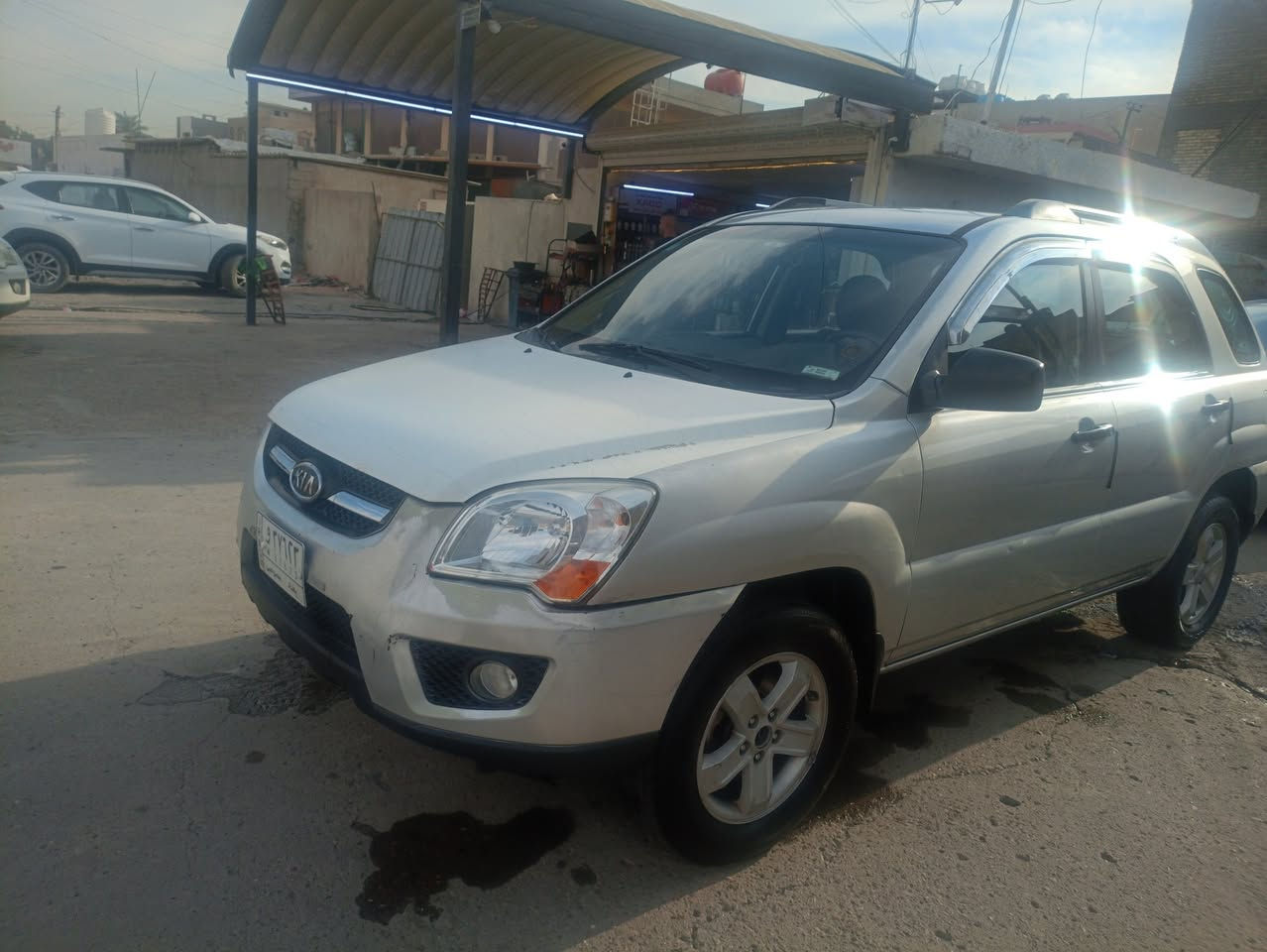 السلام عليكم كيا سبورتاج 2010 وارد امريكي سياره بسمي وشرط تحويل محركها 6v 2700 دفع امامي كير صدر تبريد شواصي لغود خير من الله السياره حاليا تشتغل تك 
حادث السياره بمريكا بنيد مبدل وجاملغات مصبوغه بدون تبديل سونار مرفقه صوره وكذلك حادث امريكا مرفقه صوره 
سعر 112وبيها مجال مكان السياره بغداد الغدير للاستفسار***********
