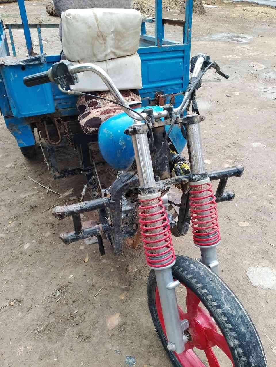 سلام عليكم شباب ستوته أم تي ار كلك مكفوله مكينه بيها  ٢٥ ما بدل بيها برغي بس كلجات اكسل بيها جديد مال جمره ستوته مال شغل شغل وروح ب ٤٥٠ بيها مجال بصيط الشراري ***********
