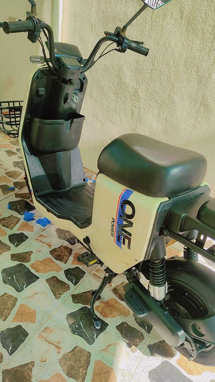 باسكيل شحن للبيع 5 بطاريات سعره 450 توصل ***********
