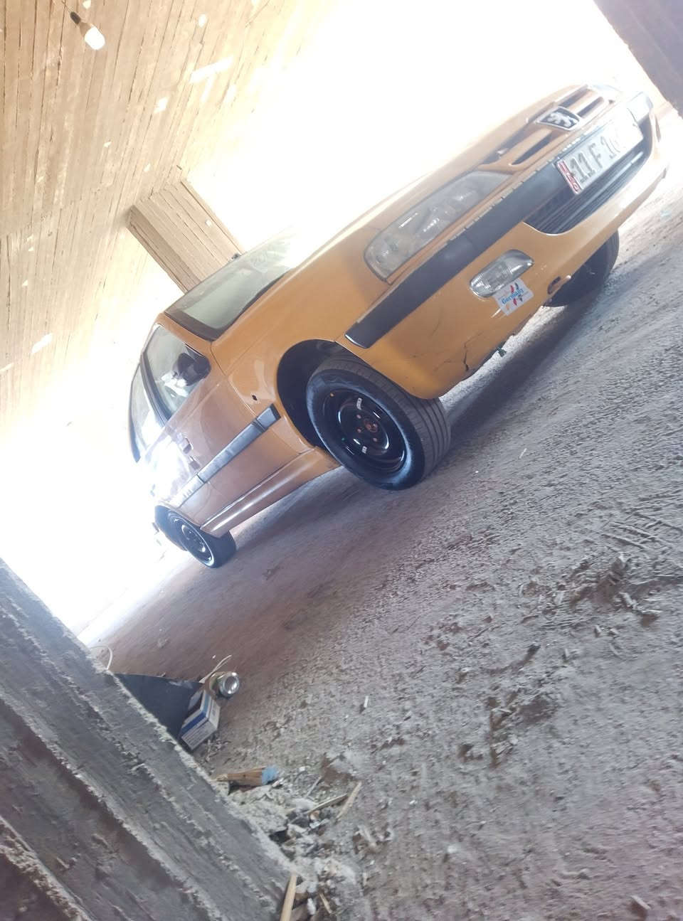 بيجو بارس 2015.     ***********
