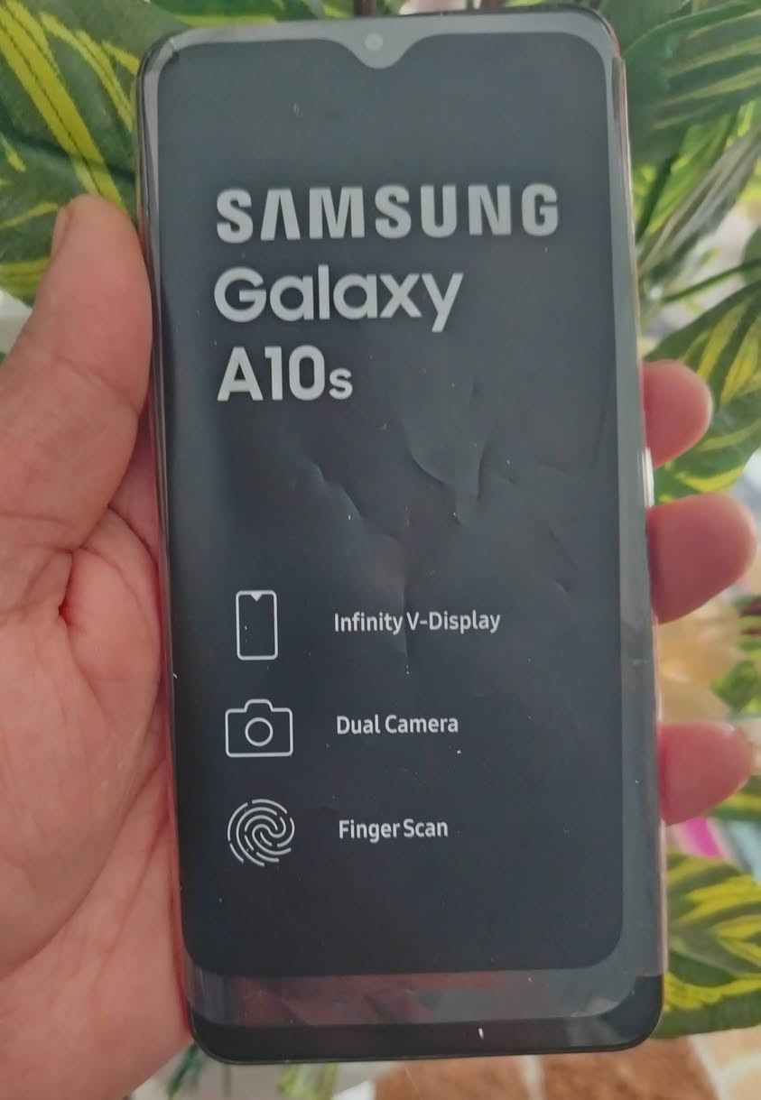 لبيع
جهاز A10s ستخدام نضيف مع ملحقاته 
ومكنسه كهربآيه شـغآله مـشـروطـه نقص بس آليده
***********
