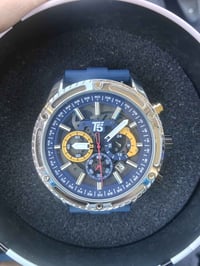 ساعة • مقاس ٤٠