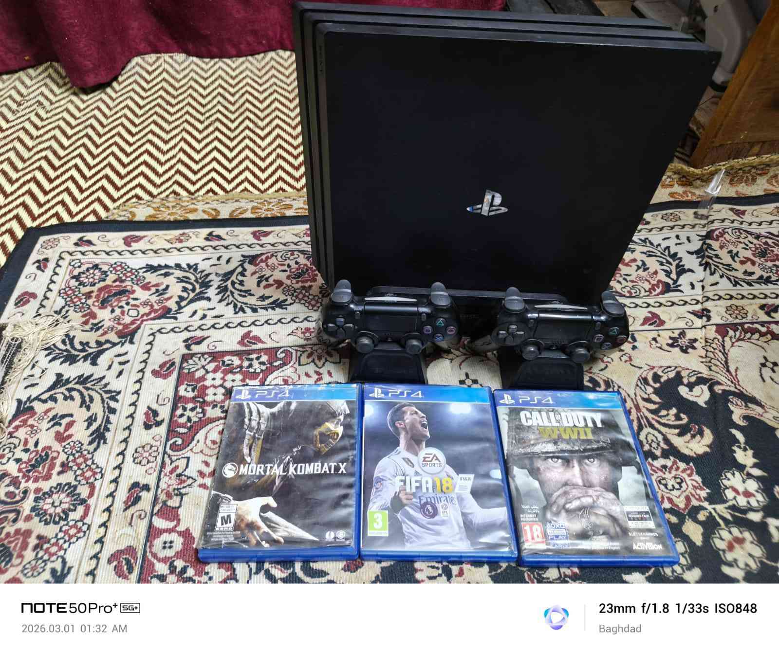 بليستيشن 4برو
نضافة 99%
مع كامل ملحقاتة ثلاث اقراص وكيبل HDMI2.0ومروحة فان 
جهاز غير مفتوح استعمال قليل
0***********
بسعر 350الف بغداد المنصور
