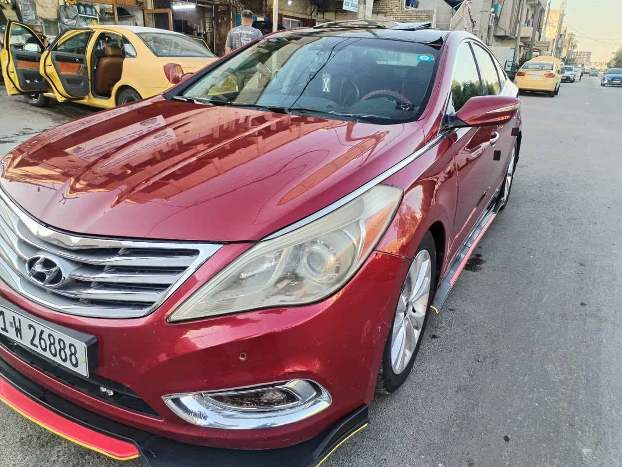 سلام عليكم سوناته ازيره موديل ١٢ بيه ٣ قطع صبغ كيرومكينه جددتبريد ثلج اوتوتخم تايرسنويه جديده مشروع وطني بغداد العنوان الحريه سعر٩٨ وبيه مجال الاتصال ***********
