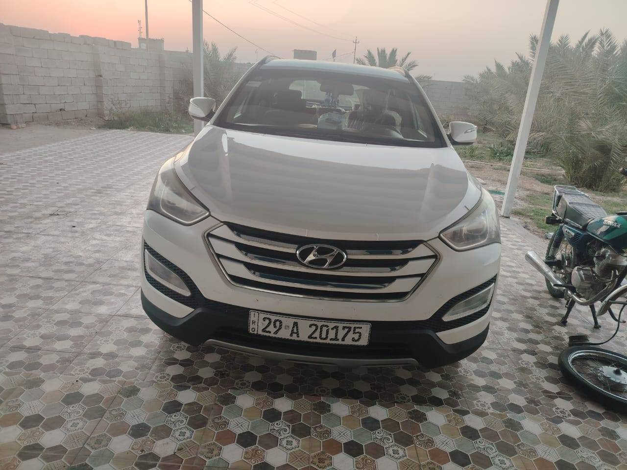 السلام عليكم احبتي سياره سنتافي خليجي مديل 2014 محركها 2400 دوش سياره خير من الله ٧ راكب بيها بارد قليل بصدر والجاملغ الخلفي سياره كلش حلوه ماشيه ١٠٦ حقيقي رقمها واسط مكاني ناصريه قضاء الرفاعي سعرها ١٦٥ وبيها مجال رقم الهاتف *********** تحياتي
