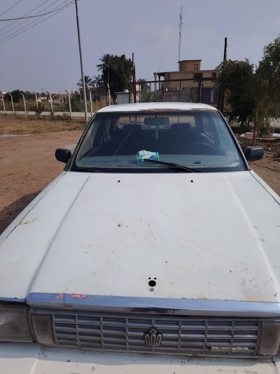 سيدان للبيع ايسر بلاد رقم الماني مكينة فيفي تي كير خير من الله سنوية ساقطة ب2022 صاحبها موجود يريد تحويل ثاني يوم تايرات نظيفة حدادية كهرائيات كلها شغاله سعرها 34 وبيها مجال حك الجية مكان السيارة سوق الشيوخ باقي التفاصيل اتصل على الرقم ***********
