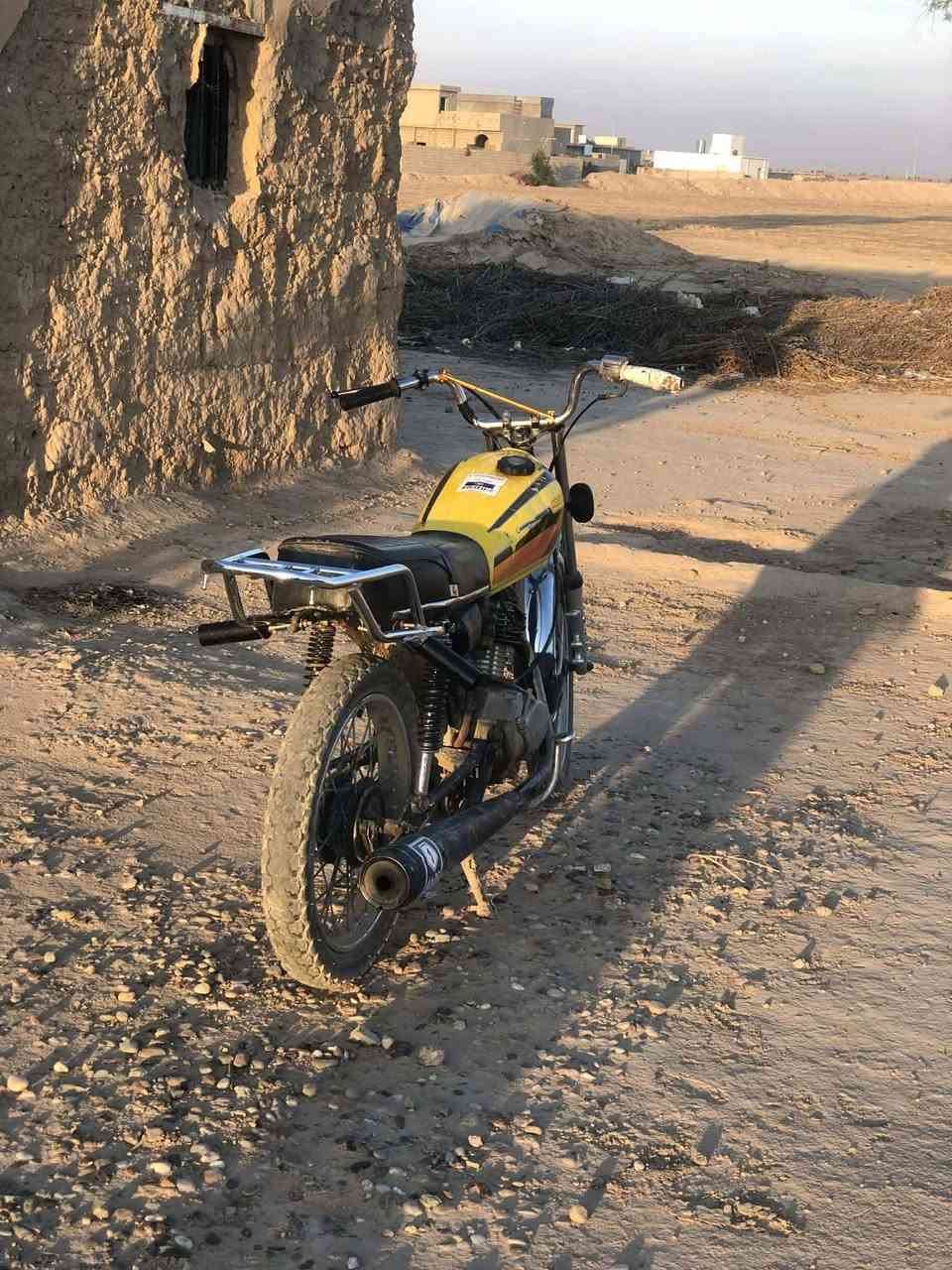 دراجه نامه للبيع الدراجه المحرك كايم
السعر 125 وبيها مجال 
الاتصال 
***********
