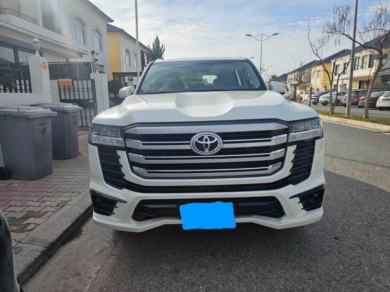 فرۆشتنی خێرا وەنەوشە مۆدیل 2025 فول مواسەفات GXR تەنها 11 هەزار رویشتییە کلین تایتلە هيچ هيچى نييه 
سەنەوی و هەزەی نوێیە بەناوی خۆمانە هەمووی بەشەرت 
سەعرى 730 وەرەقەو مەعامەلەیە ژمارەی مۆبایل  *********** أربيل, العراق
