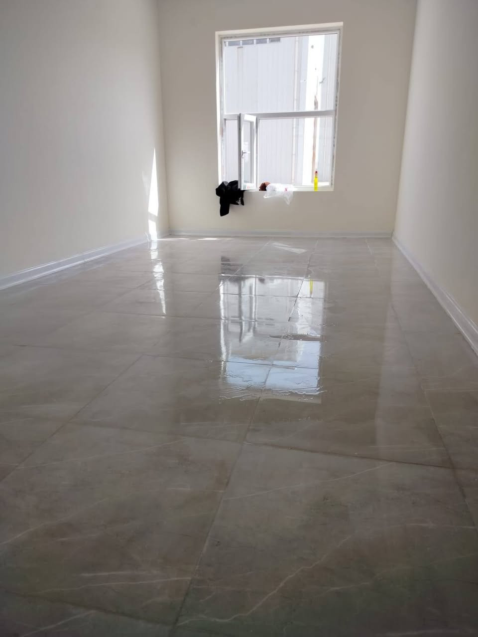 تنضيف تعديل تنزيل بيوت وصب لاش وغسل سيراميك شغل درجه اولى كادر متوفر في كركوك.. خاص مفتوح --للأتصال ***********
