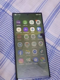 اس ٢٣ الترا مستخدم فقط ٣ اشهر  وبي ضربه بل شاشه ذاكرته ٢٥٦  للاستفسار ...