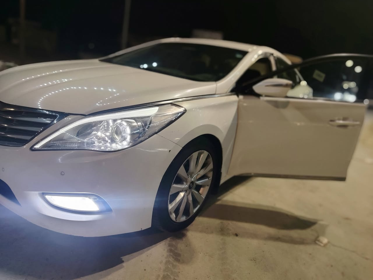 يا الله
السلام عليكم
ازيرا 2012 خليجي 6 سلندر
رقم اربيل دولي بأسمي
هزه وسنويه جدد قبل كم يوم 
السياره مكفوله كفالة عامه
كير ومكينة كفالة
تبريد ثلج تخم تاير حداديه جديده
سياره حلوه وجاهزه للأخير وبعد احلى من الصور
السعر 118 وبيه مجال بسيط 
مكان السياره بابل ناحية الطليعه
***********
***********
