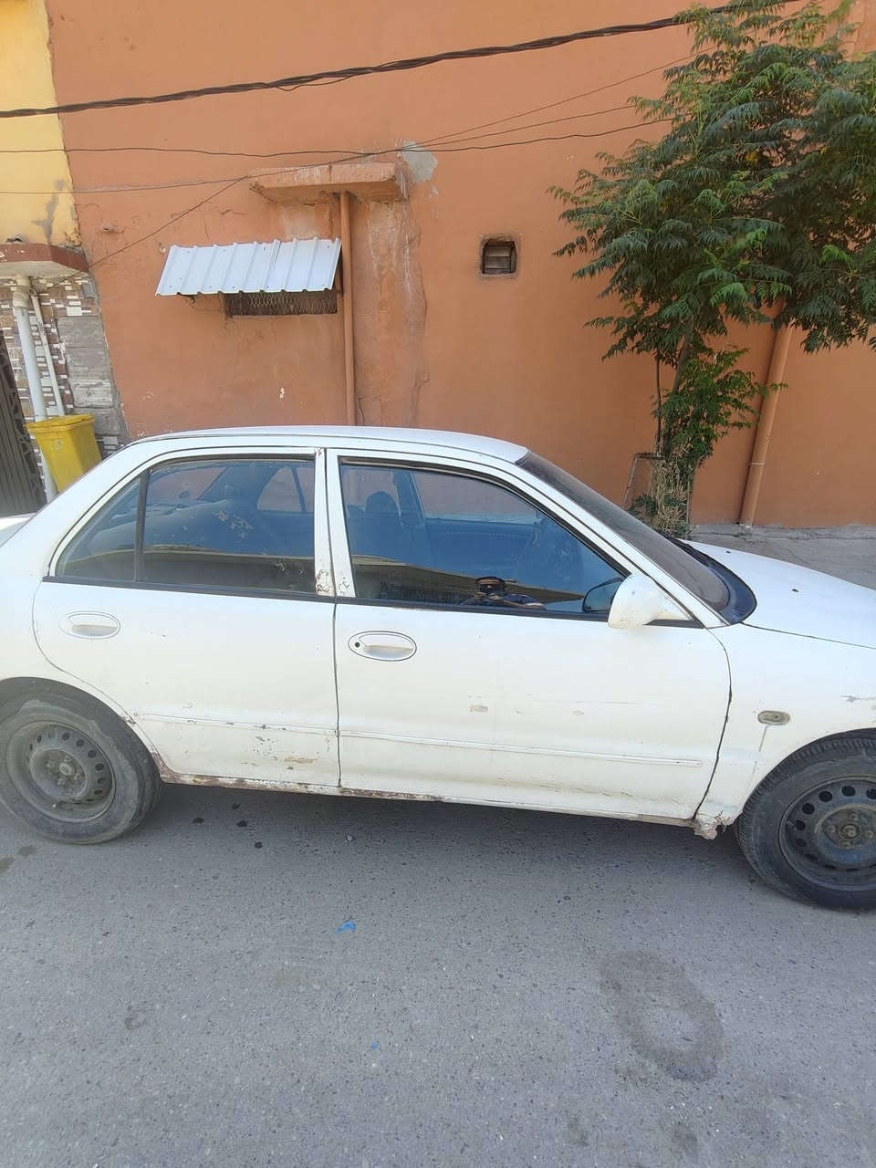 السلام عليكم
سيارة بروتون موديل 2002 باسمي سنوية بعد شهرين تسقط 

سيارة ينرادلها ترتيب تبريد ما شغال طخمها تعبان والكير ينرادله عيار كله شغال بس الثالث مرات ما يجي

سعرها 23 ورقة مكان موصل الأيمن
***********/***********
