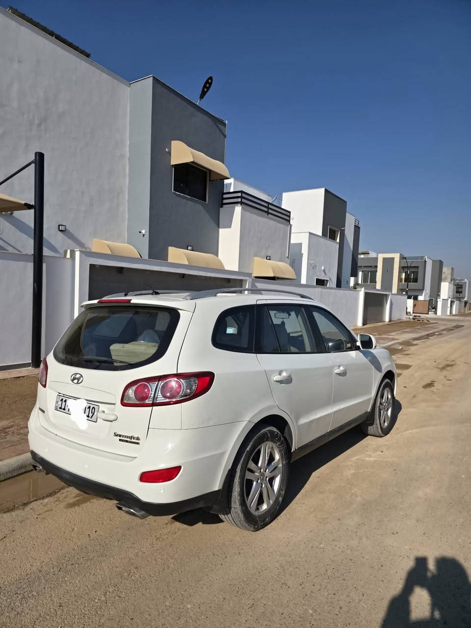 السلام عليكم
سيارة سنتافي ٢٠١٢ خليجي ٦ سلندر كاربلي وكامرات حساسات بدون ضرر رقم بغداد 
المكان ديالى 
***********
