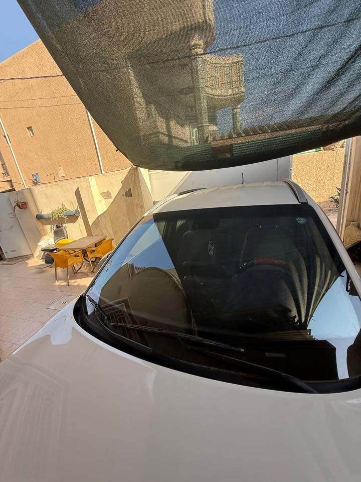 توسان موديل ( 2019 ) ماشيه 102 الف فقط
( خليجي كفاله كفاله من كلشي )
( رقم سليمانيه باسمي / فول مواصفات عدا البنوراما ) 
حاساس امامي خلفي - بصمه - شاشه - تحكمات / مري شفط - اشاير بالمري - شحن لاسلكي - تبريد قطعتين - لدات )
مكاني بابل / حله
السعر  198 وبيها مجال
اتصال فقط غير متواجد عالنت‭  
0788 795 0495‬
